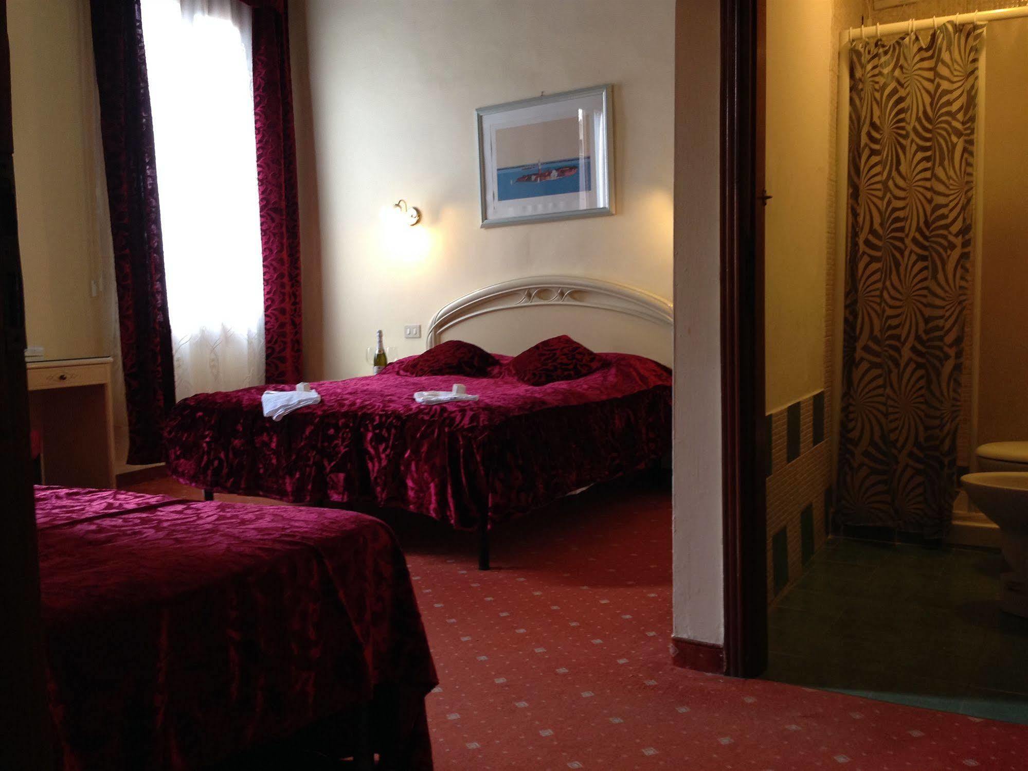 Hotel Casa Linger Venedig Exterior foto