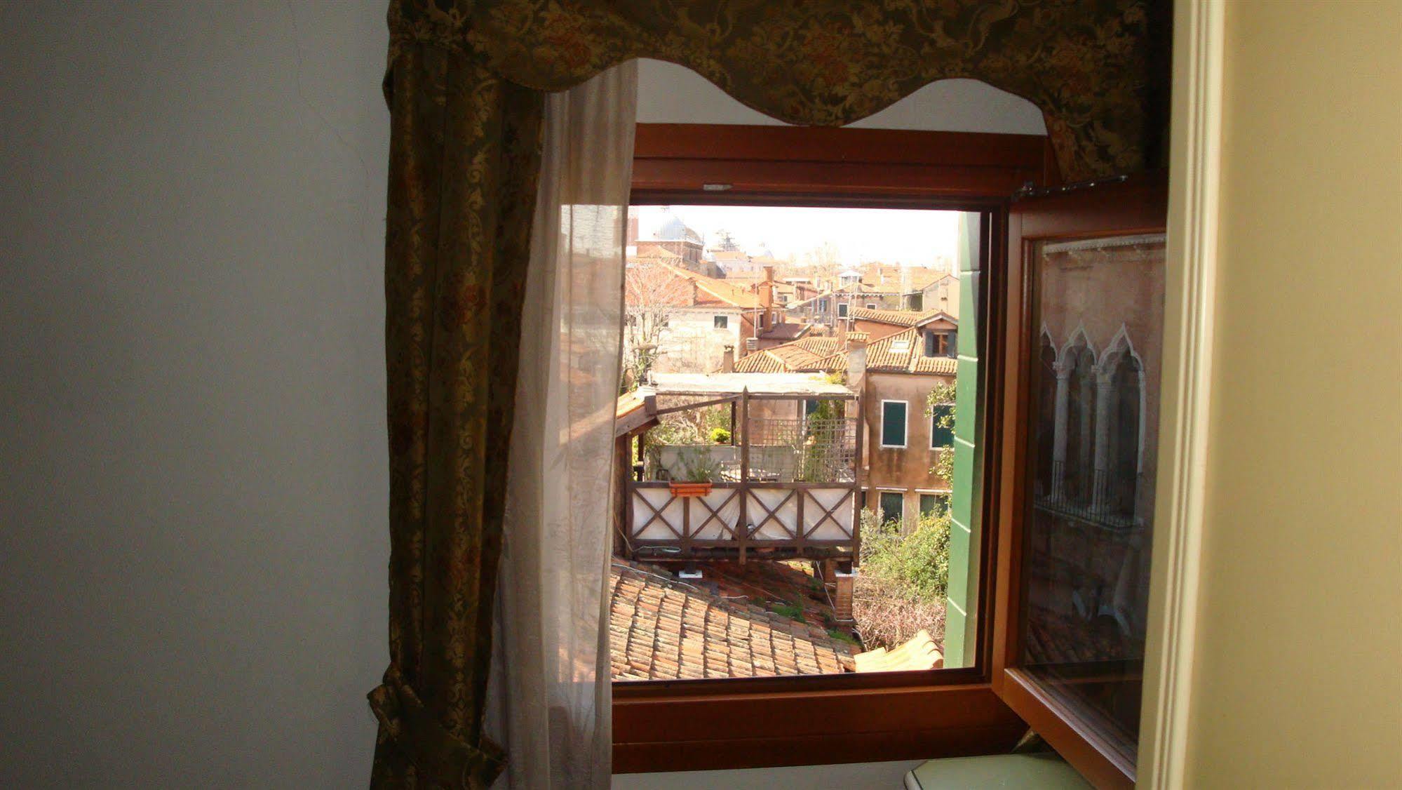 Hotel Casa Linger Venedig Exterior foto